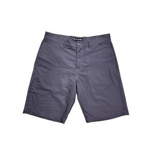 Travis Mathew Performance Golf Shorts Men's 32x10 Gray striped poly stretch
